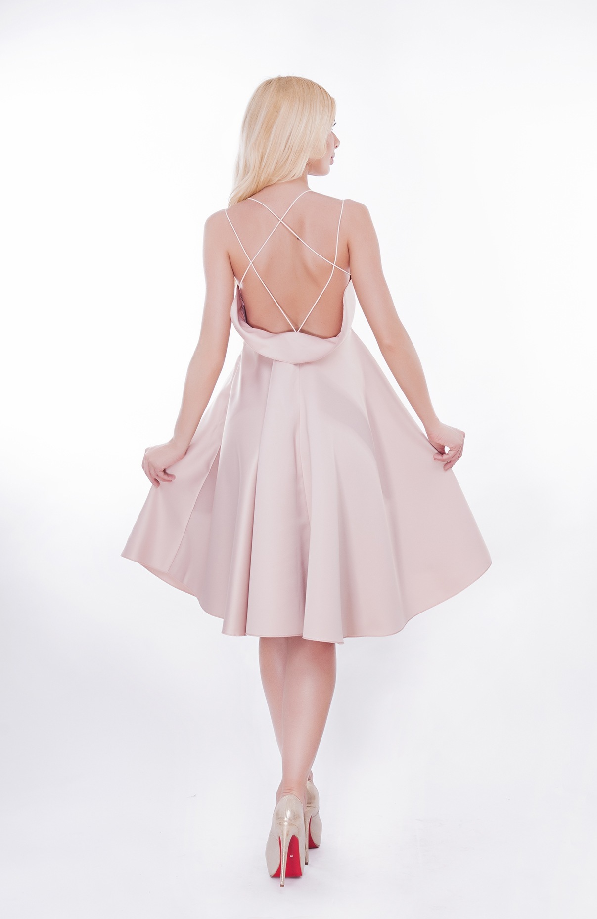 Rochie eleganta roz prafuit 4