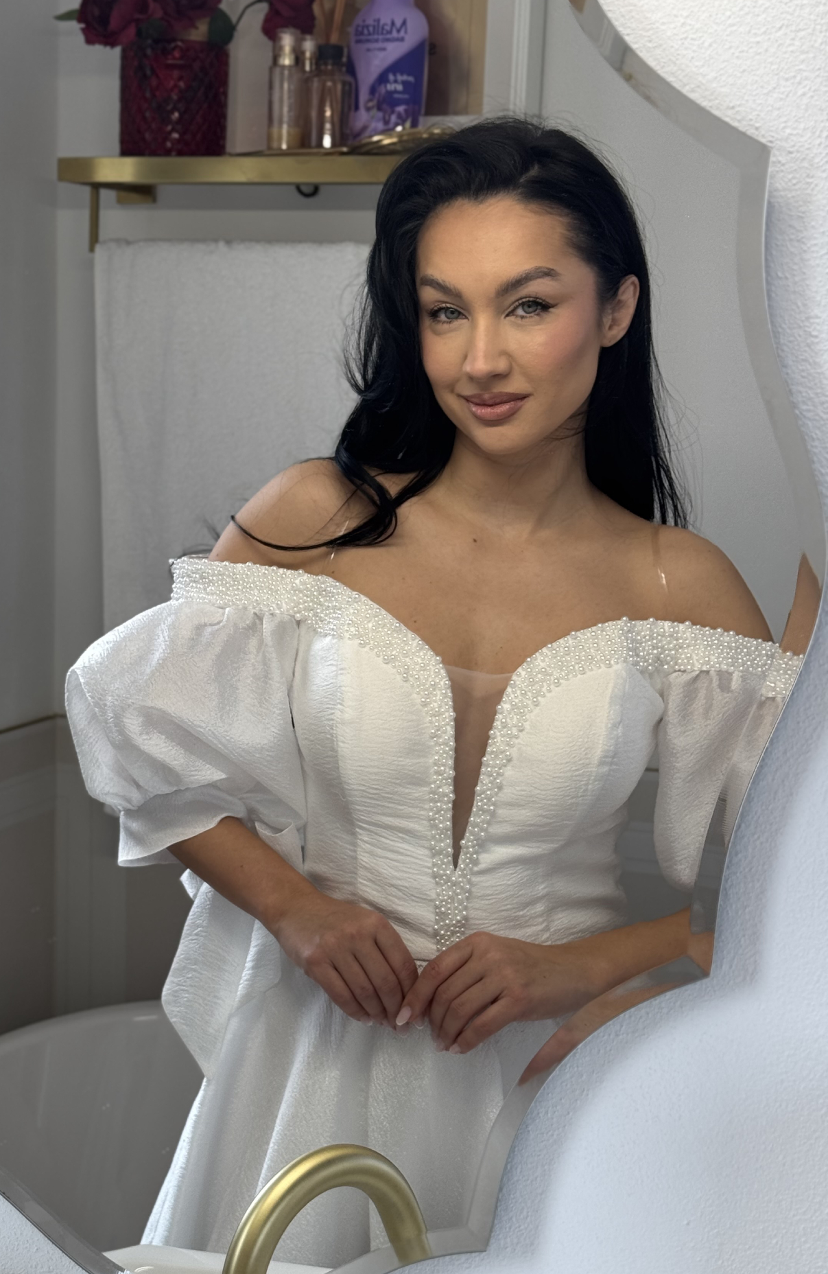Rochie alba de cununie cu perle 5