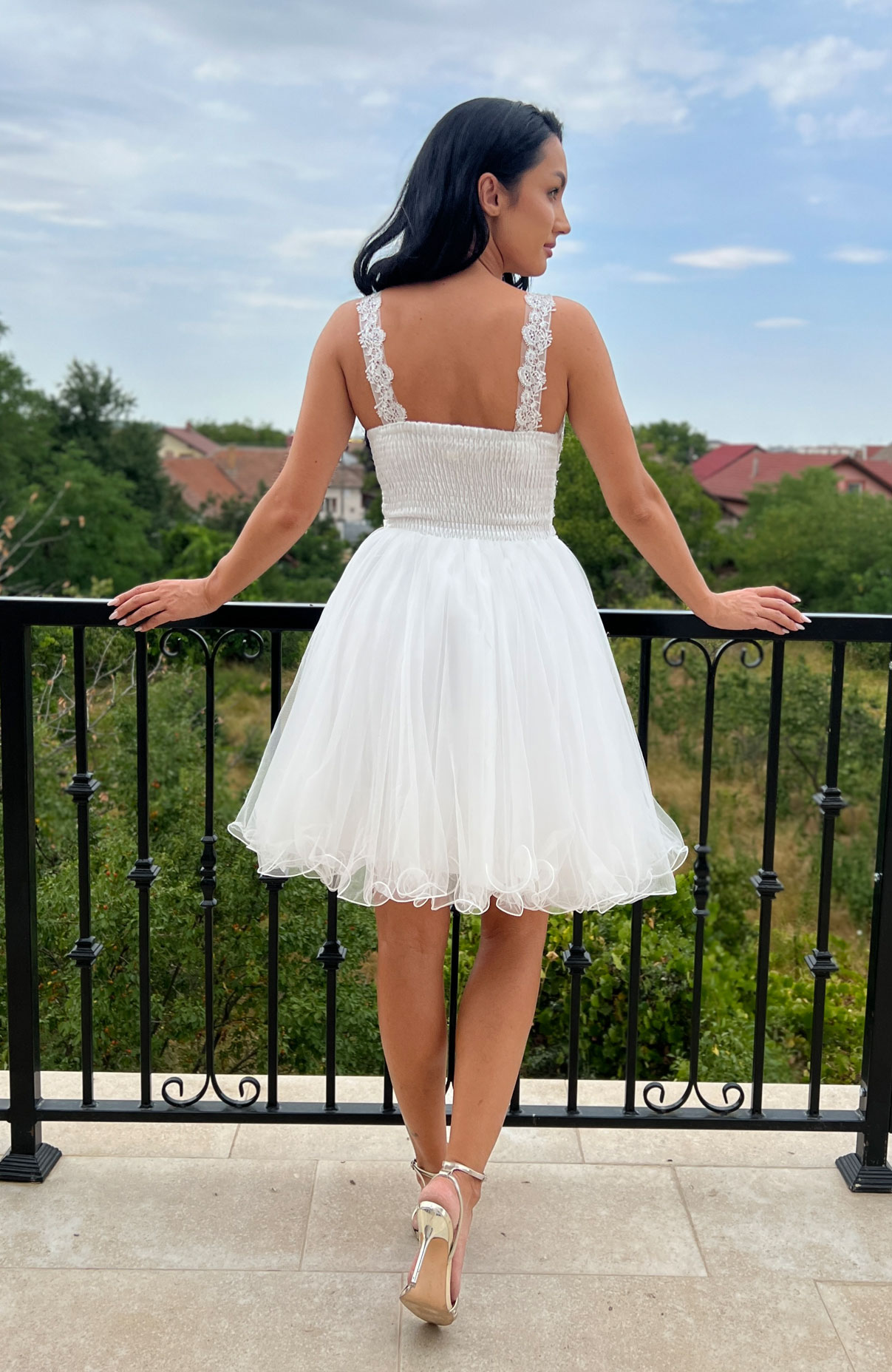 Rochie alba de cununie cu dantela si tull 5