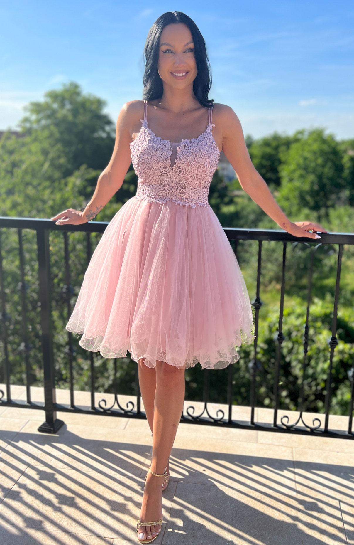 Rochie baby doll cu dantela si pietre aplicate 3