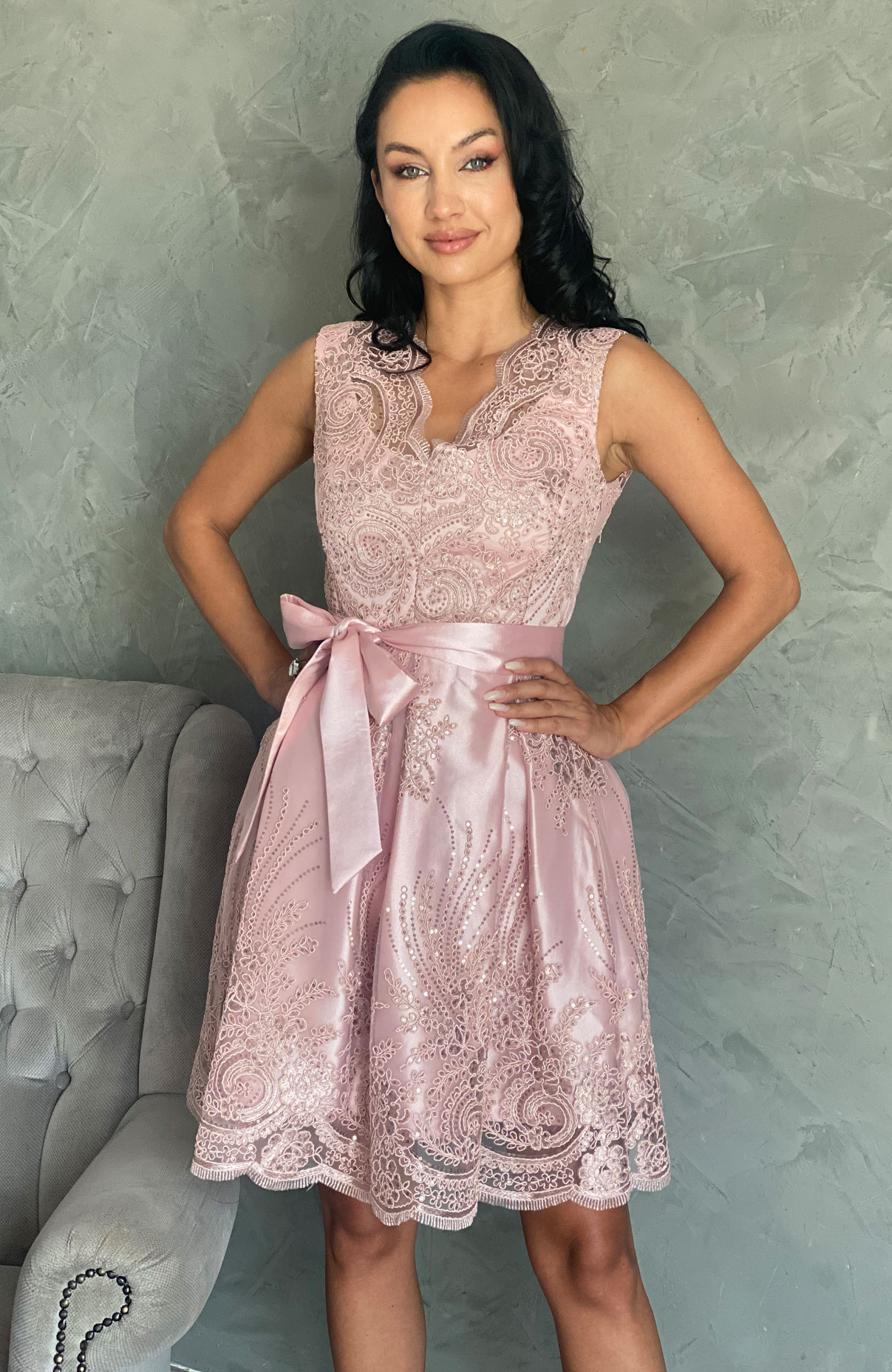 Rochie baby doll din dantela roz 3