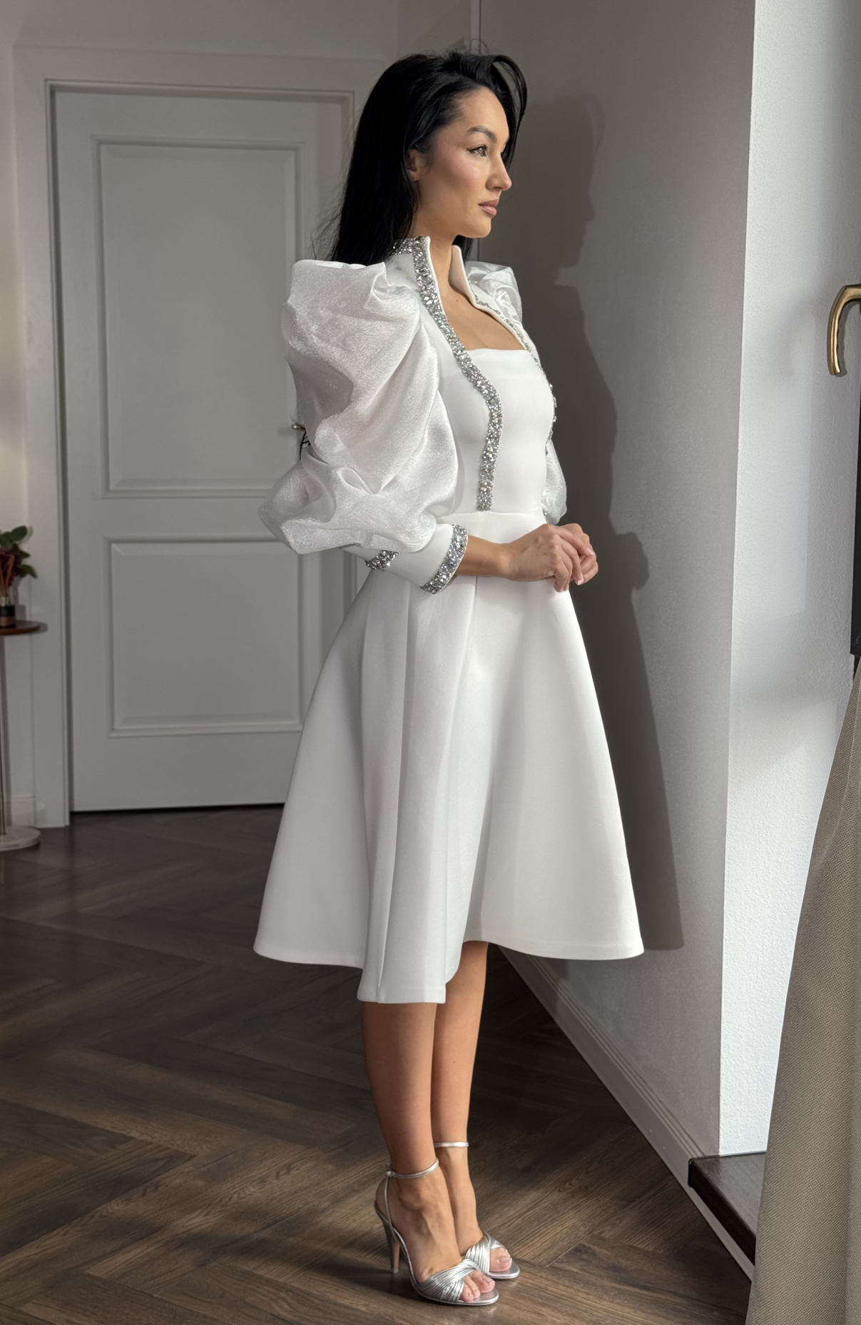 Rochie cununie alba midi cu maneci bufante 9