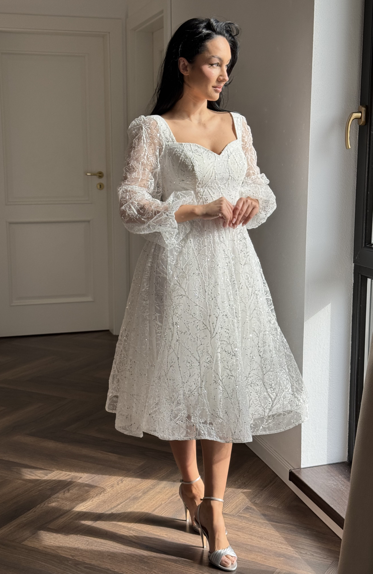 Rochie cununie civila alba midi cu sclipici si paiete 6