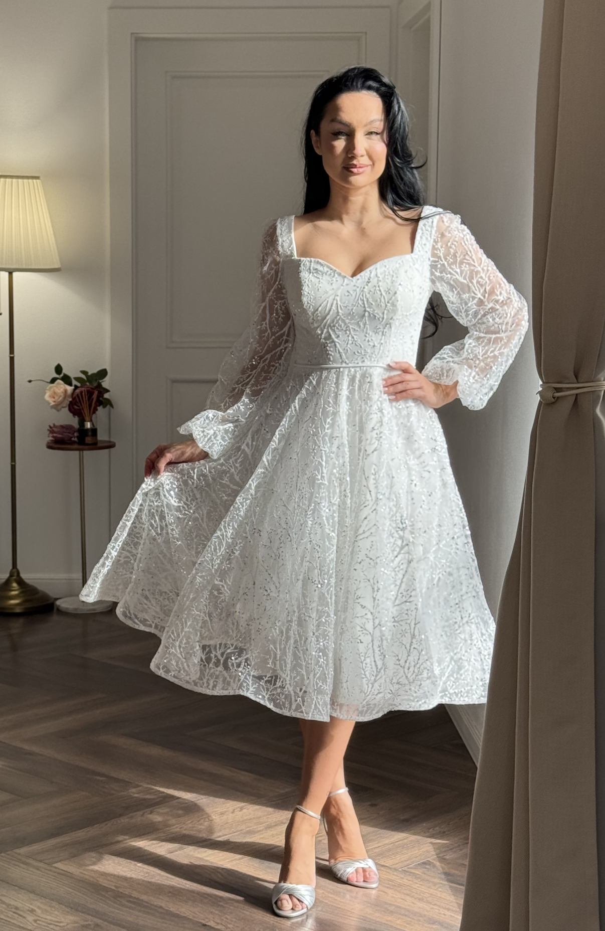Rochie cununie civila alba midi cu sclipici si paiete 4