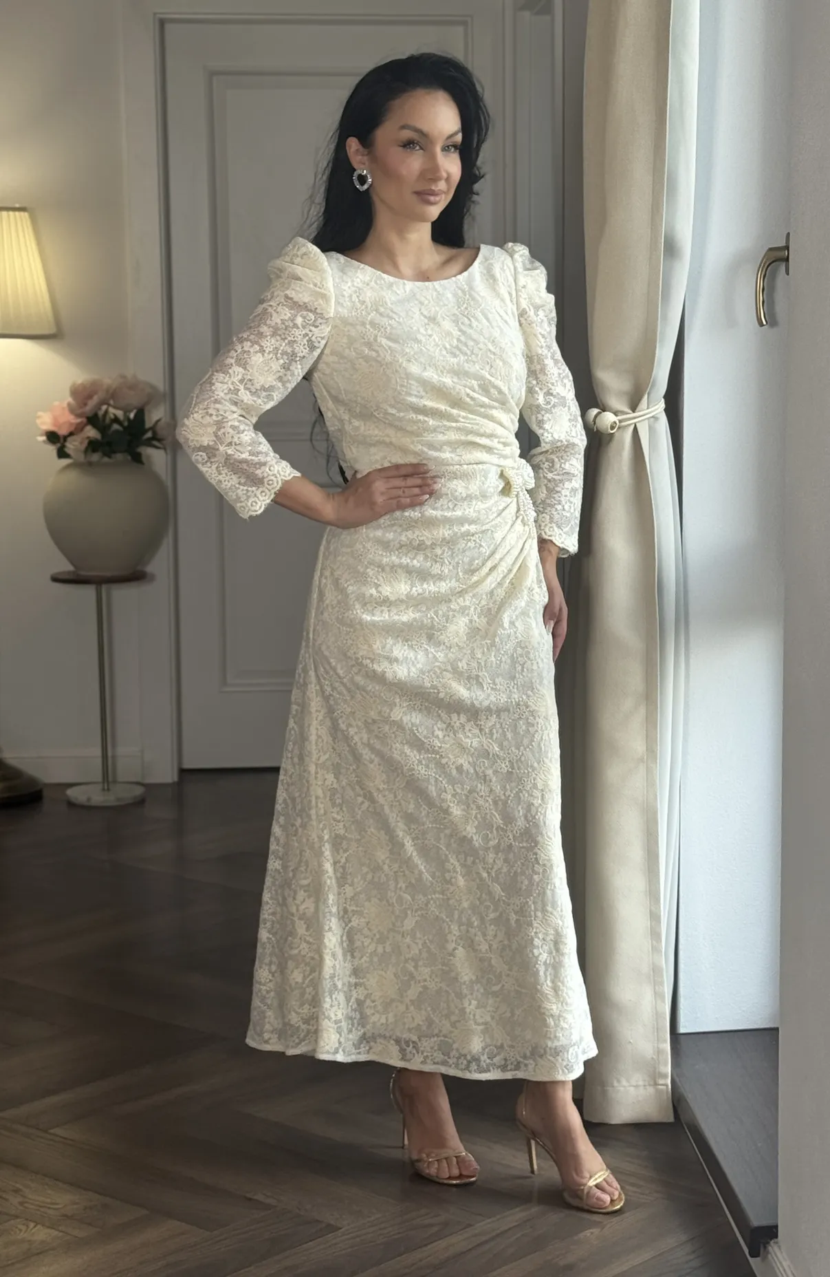 Rochie cununie civila din dantela brodata 5