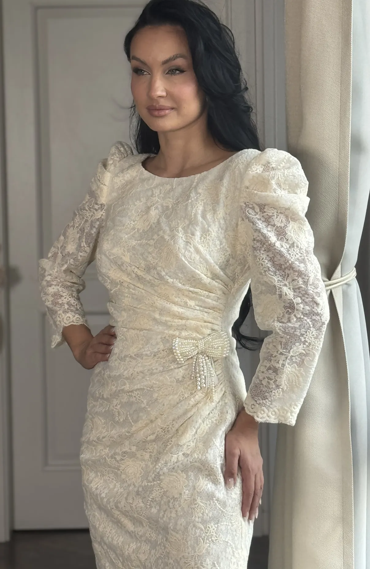 Rochie cununie civila din dantela brodata 2