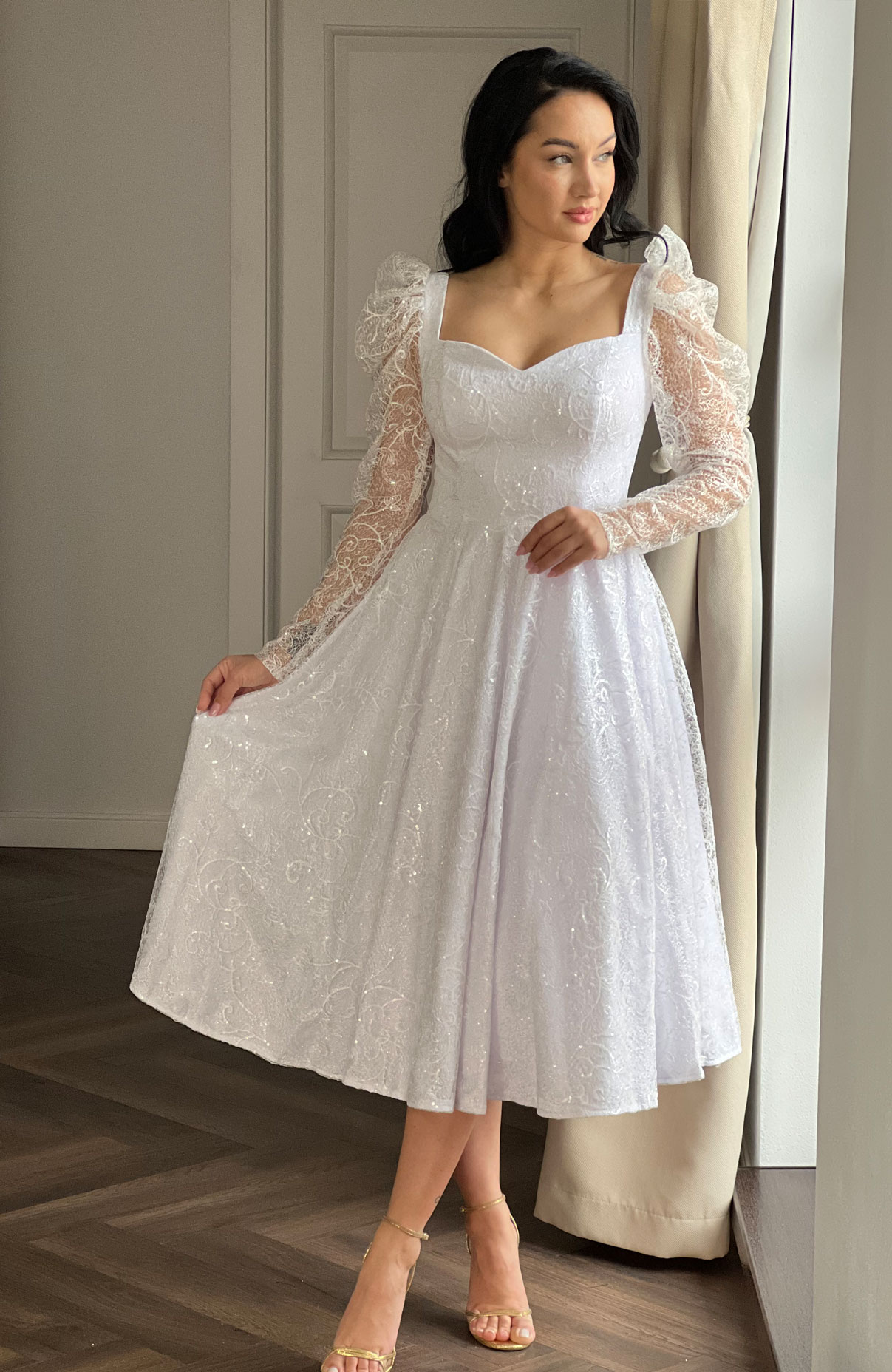 Rochie de cununie alba din dantela cu maneci lungi 4
