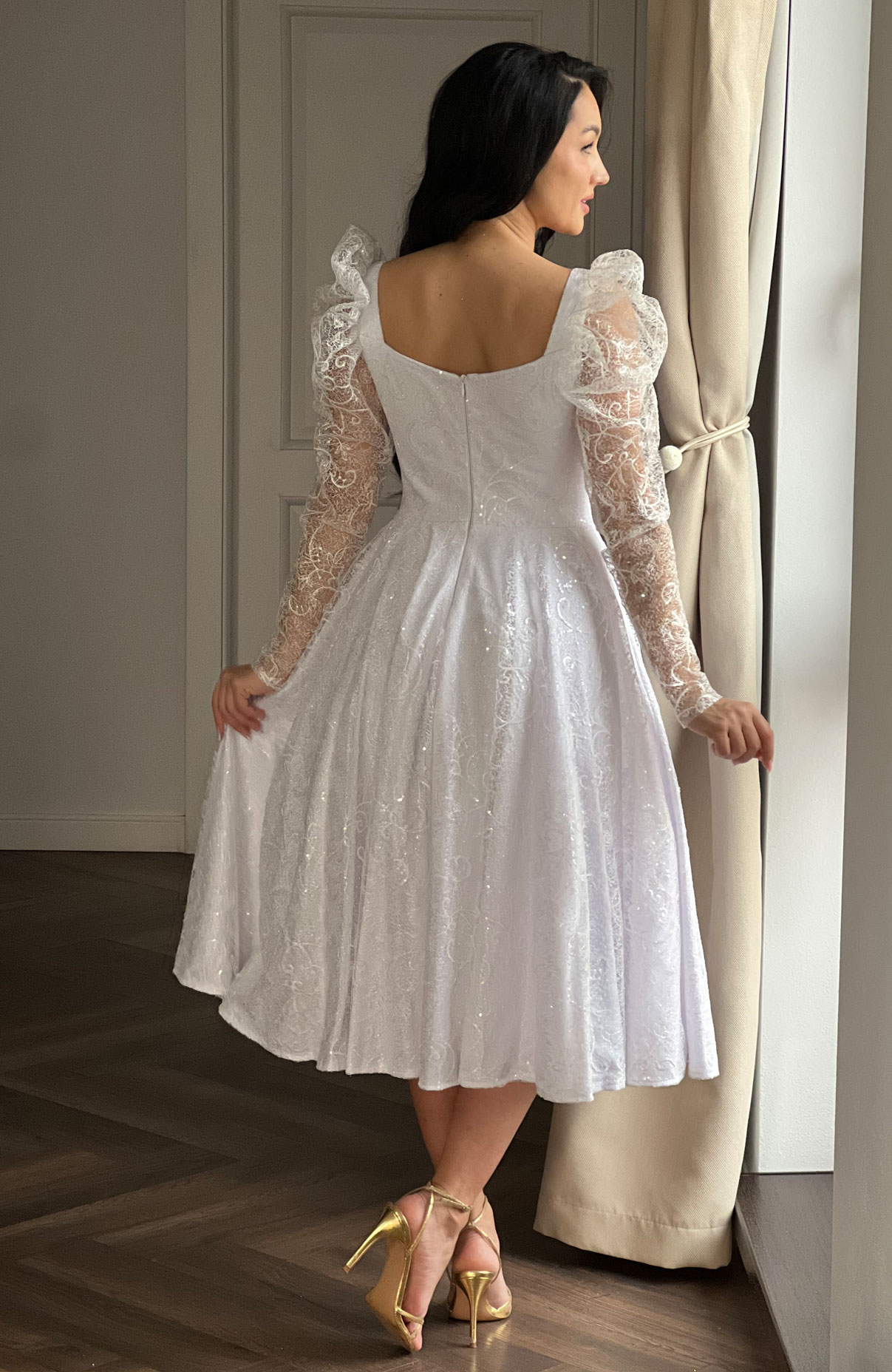 Rochie de cununie alba din dantela cu maneci lungi 6
