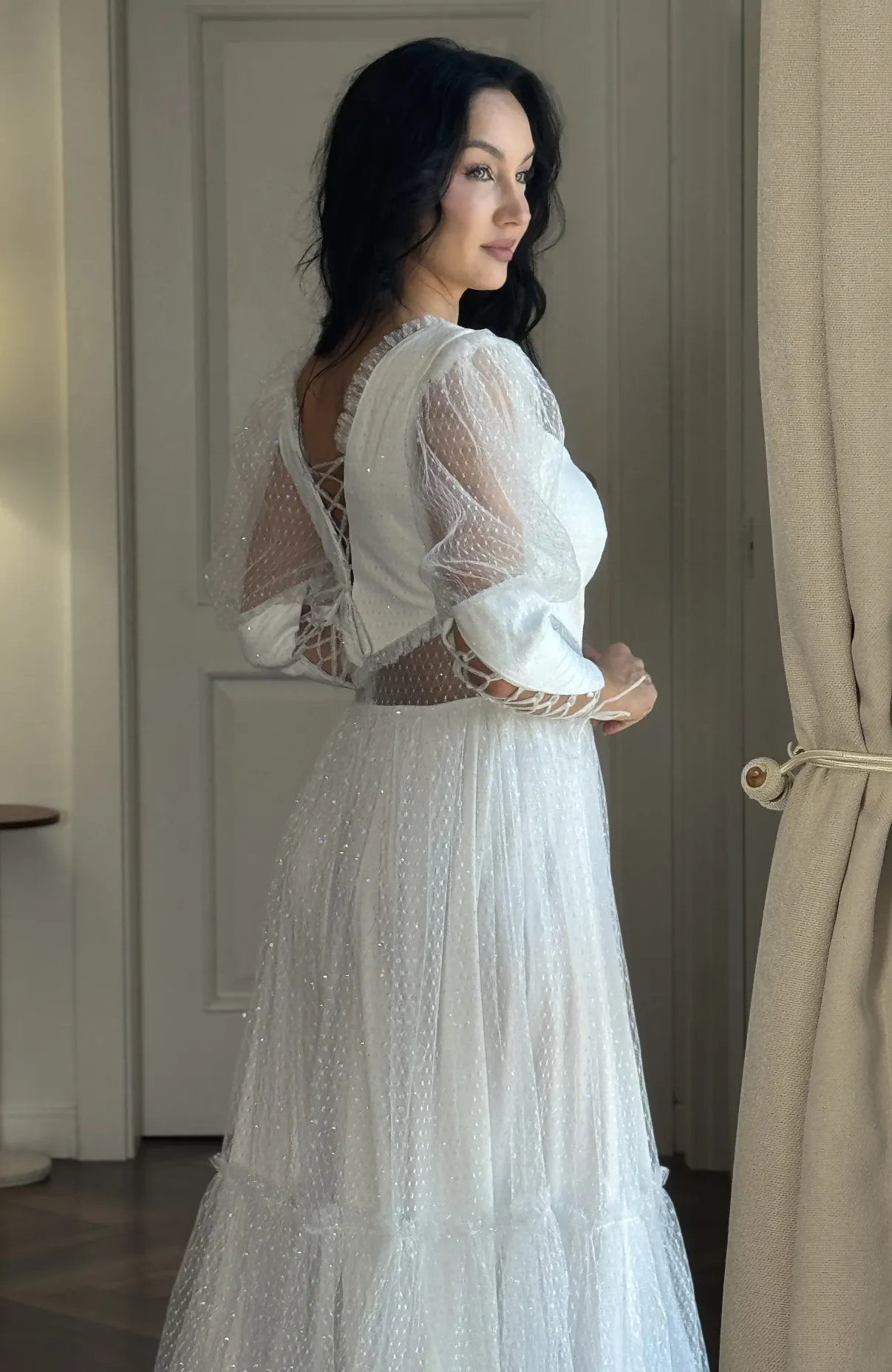 Rochie de cununie alba din tulle cu mansete 6