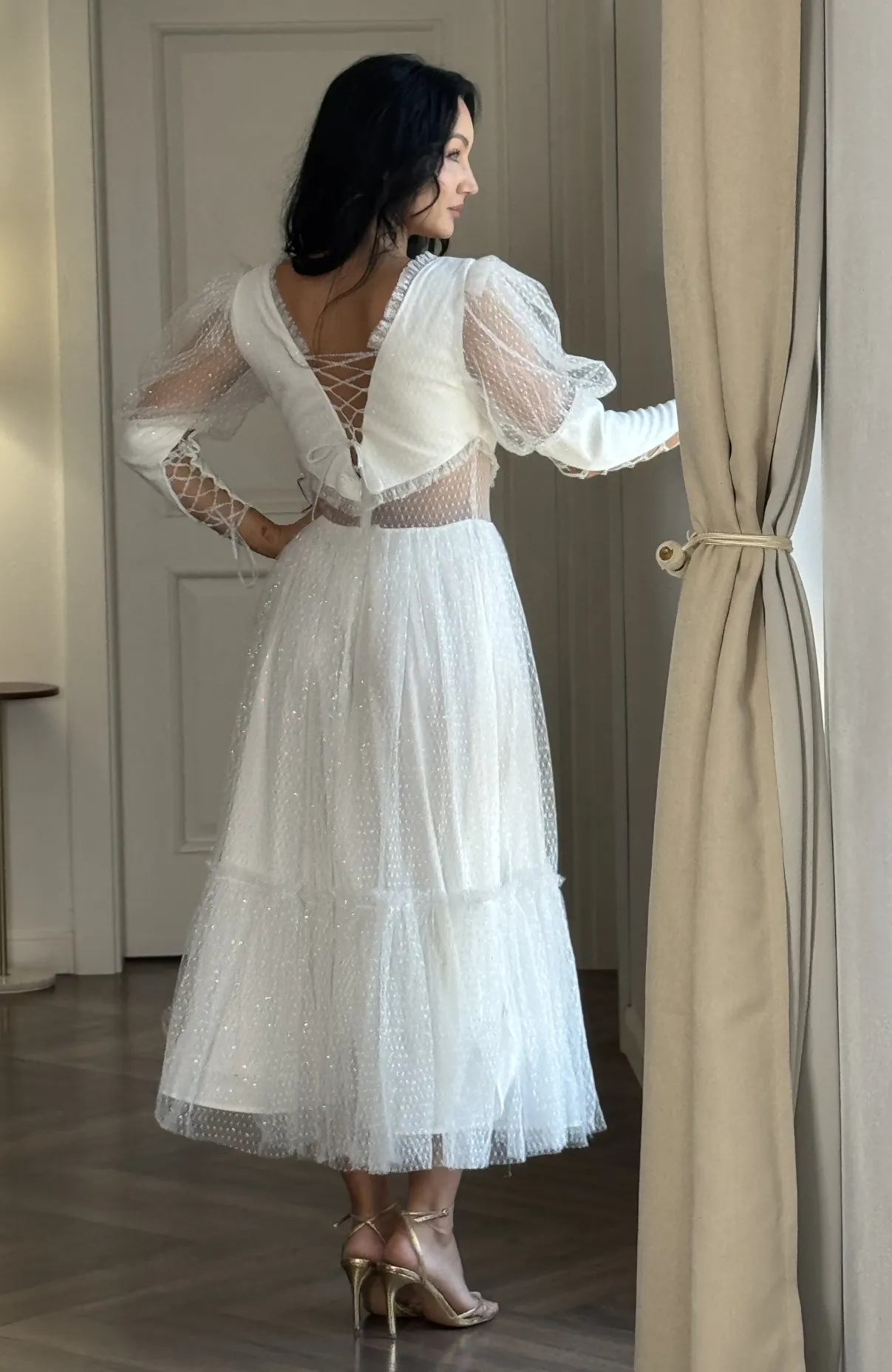Rochie de cununie alba din tulle cu mansete 5