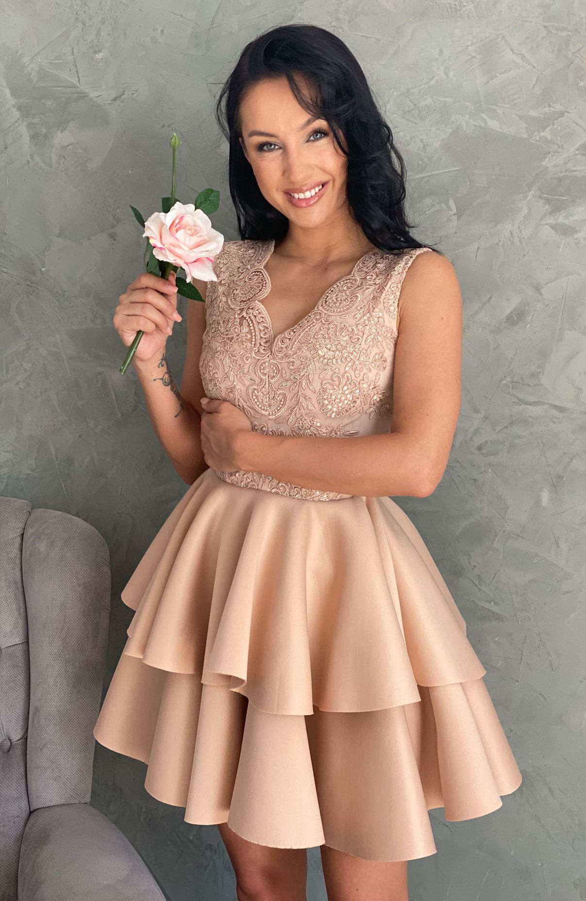 Rochie de ocazie bej cu dantela 5