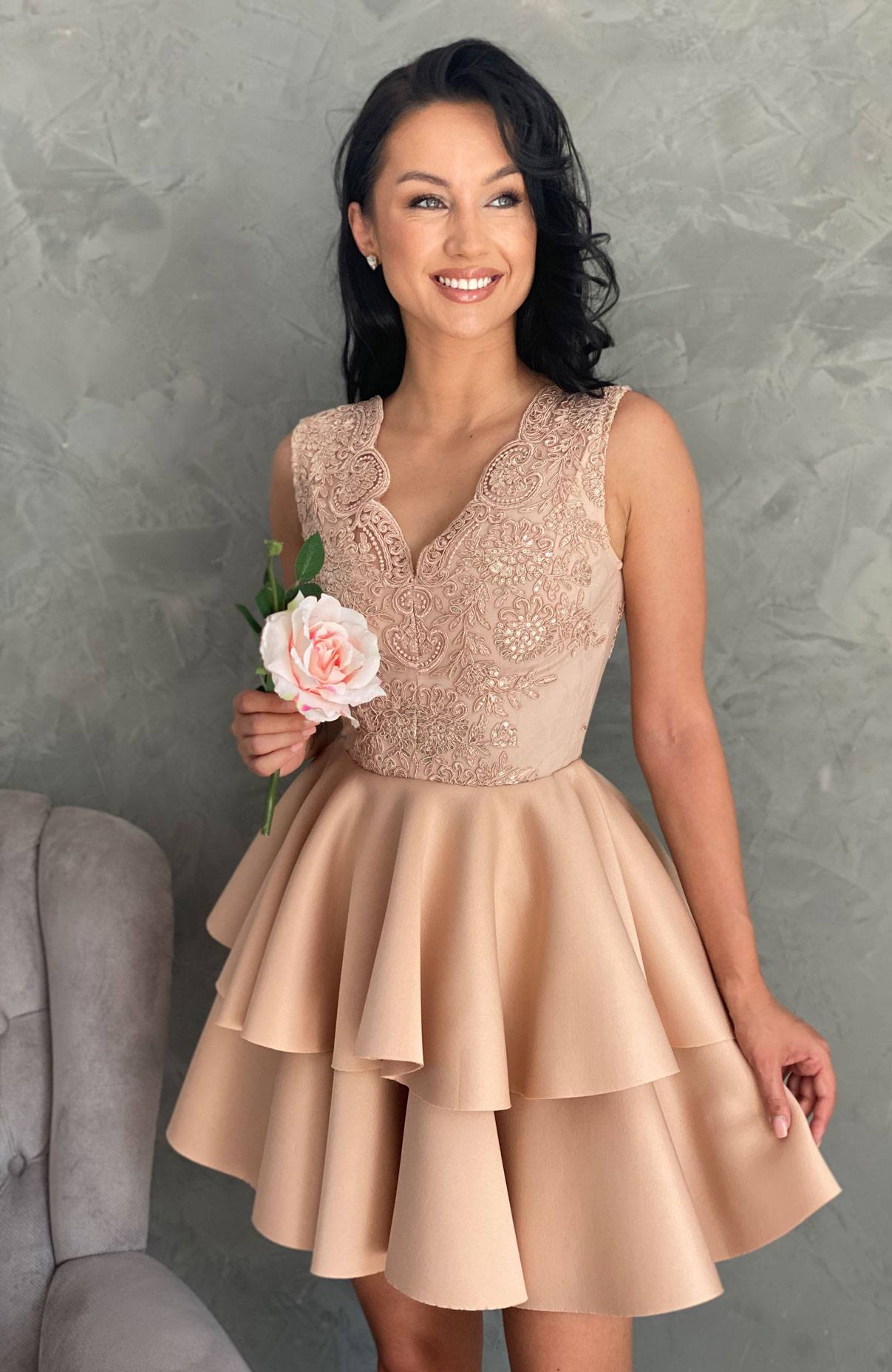 Rochie de ocazie bej cu dantela 2