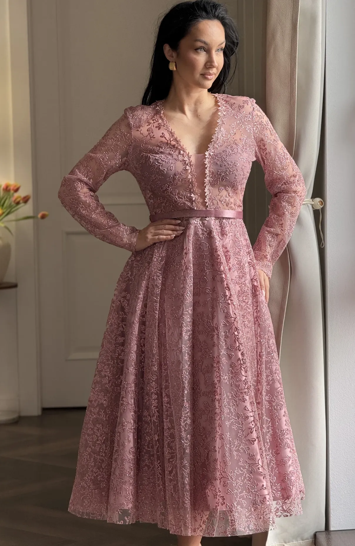 Rochie de ocazie din dantela roz midi 2