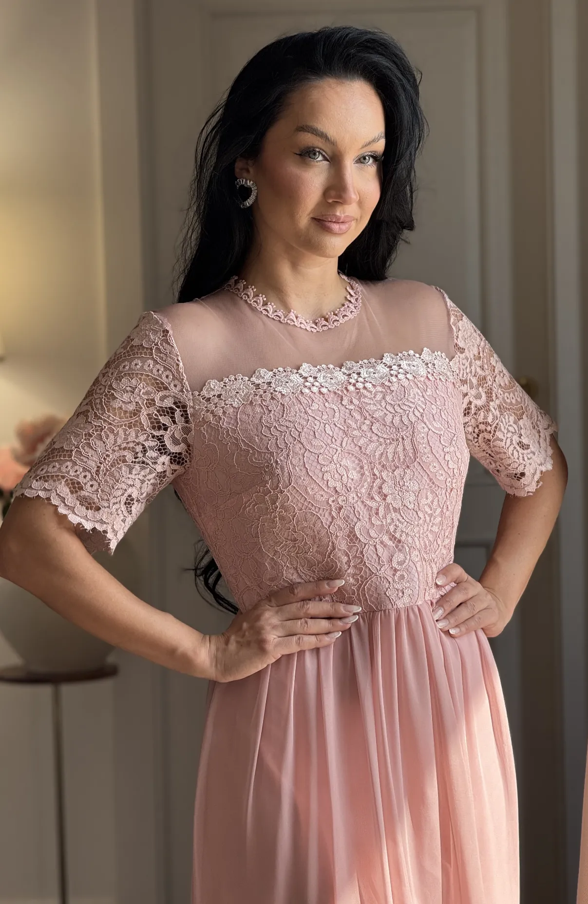 Rochie de ocazie roz cu dantela si voal 4