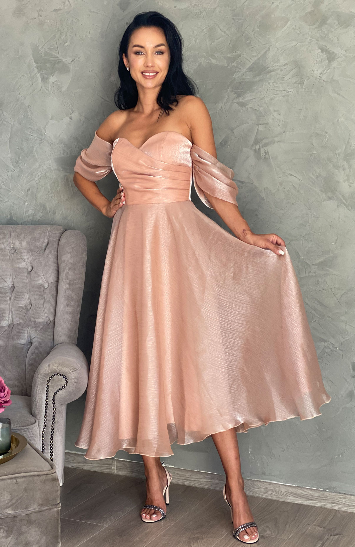 Rochie de ocazie vaporoasa cu umerii goi 3