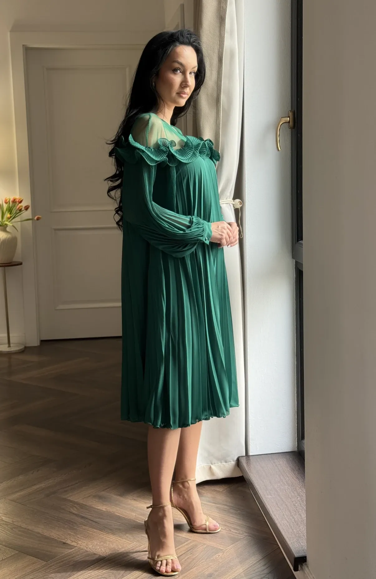 Rochie de ocazie verde plisata cu aplicatii pietre 7
