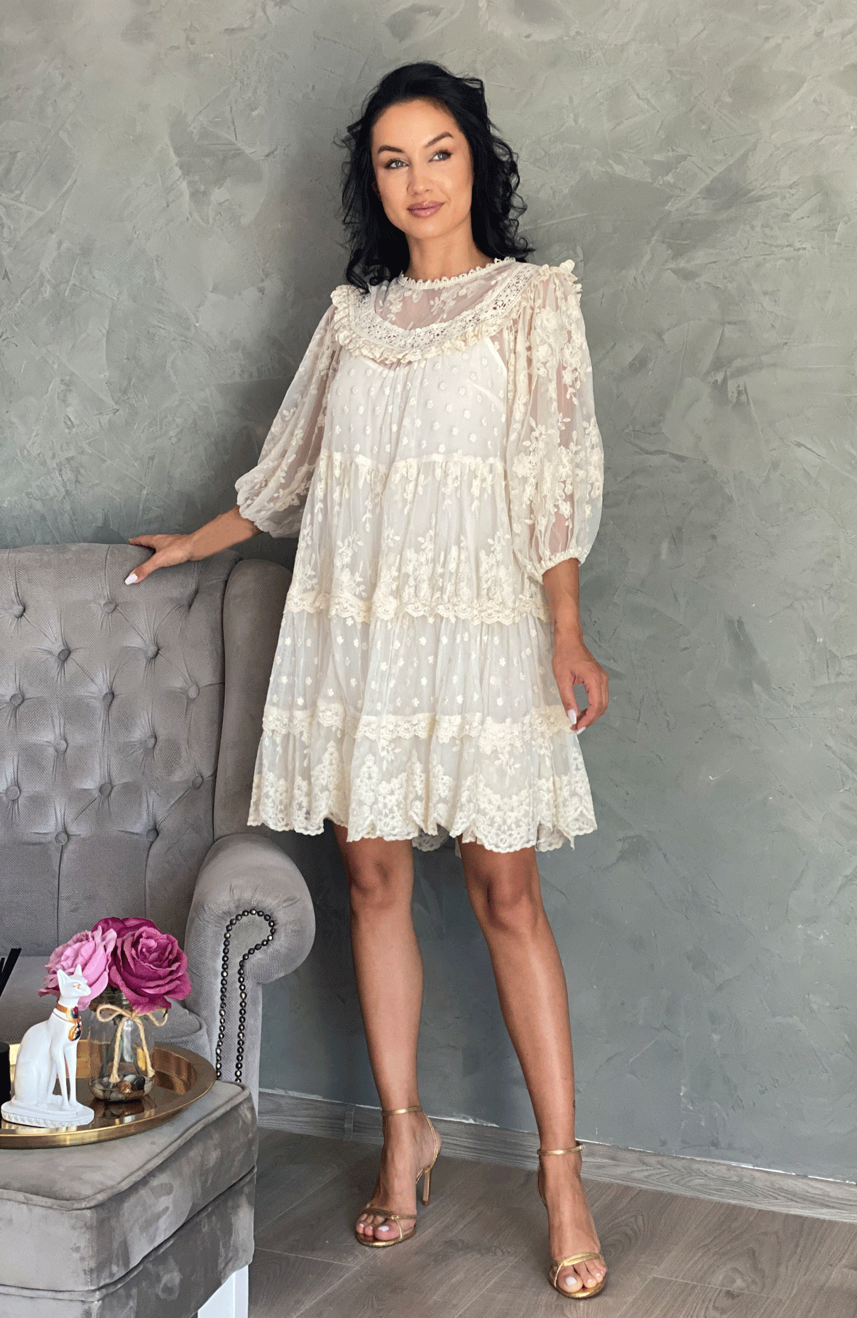Rochie eleganta cu broderie 5