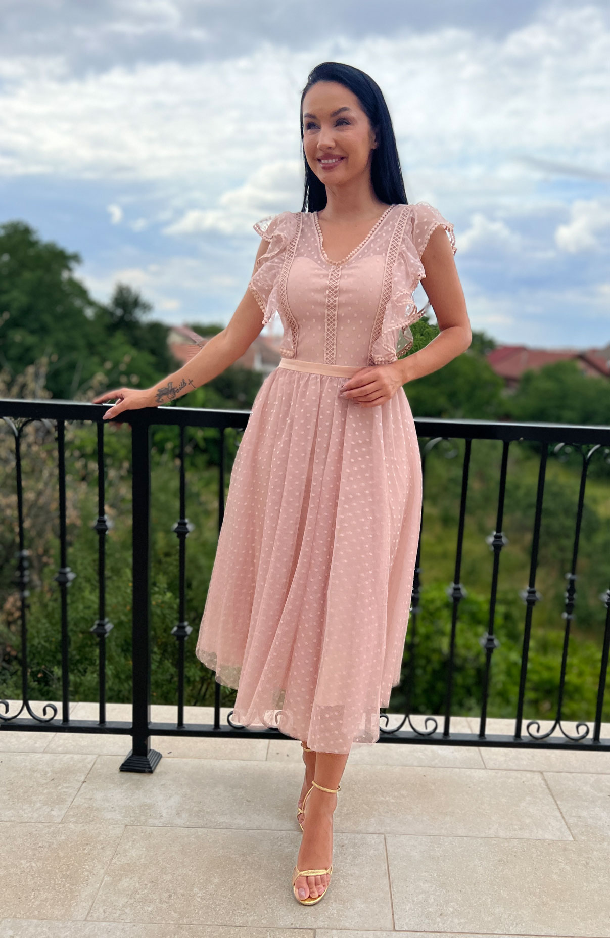 Rochie eleganta midi bej din tul 4