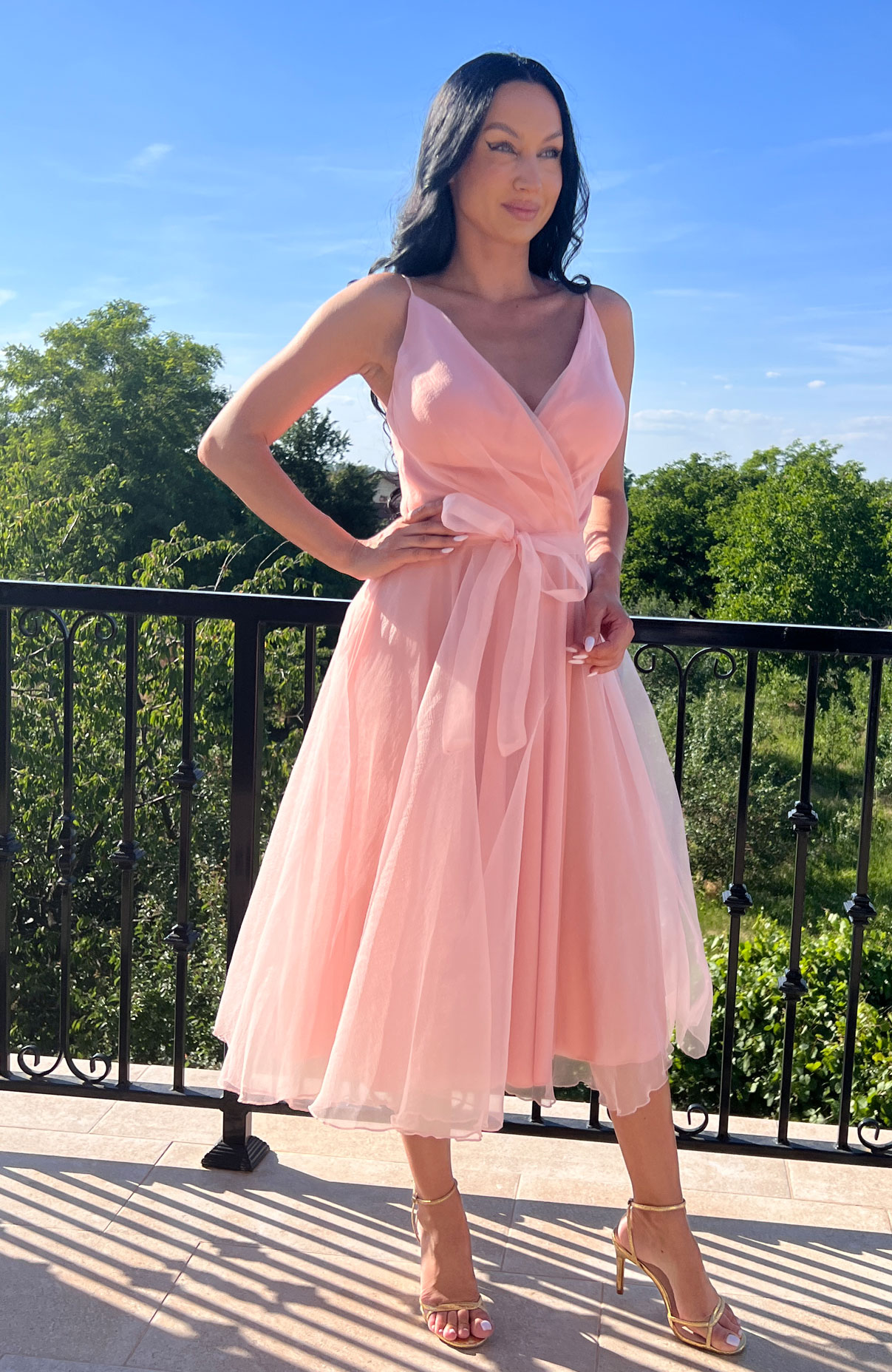 Rochie eleganta roz midi din tull