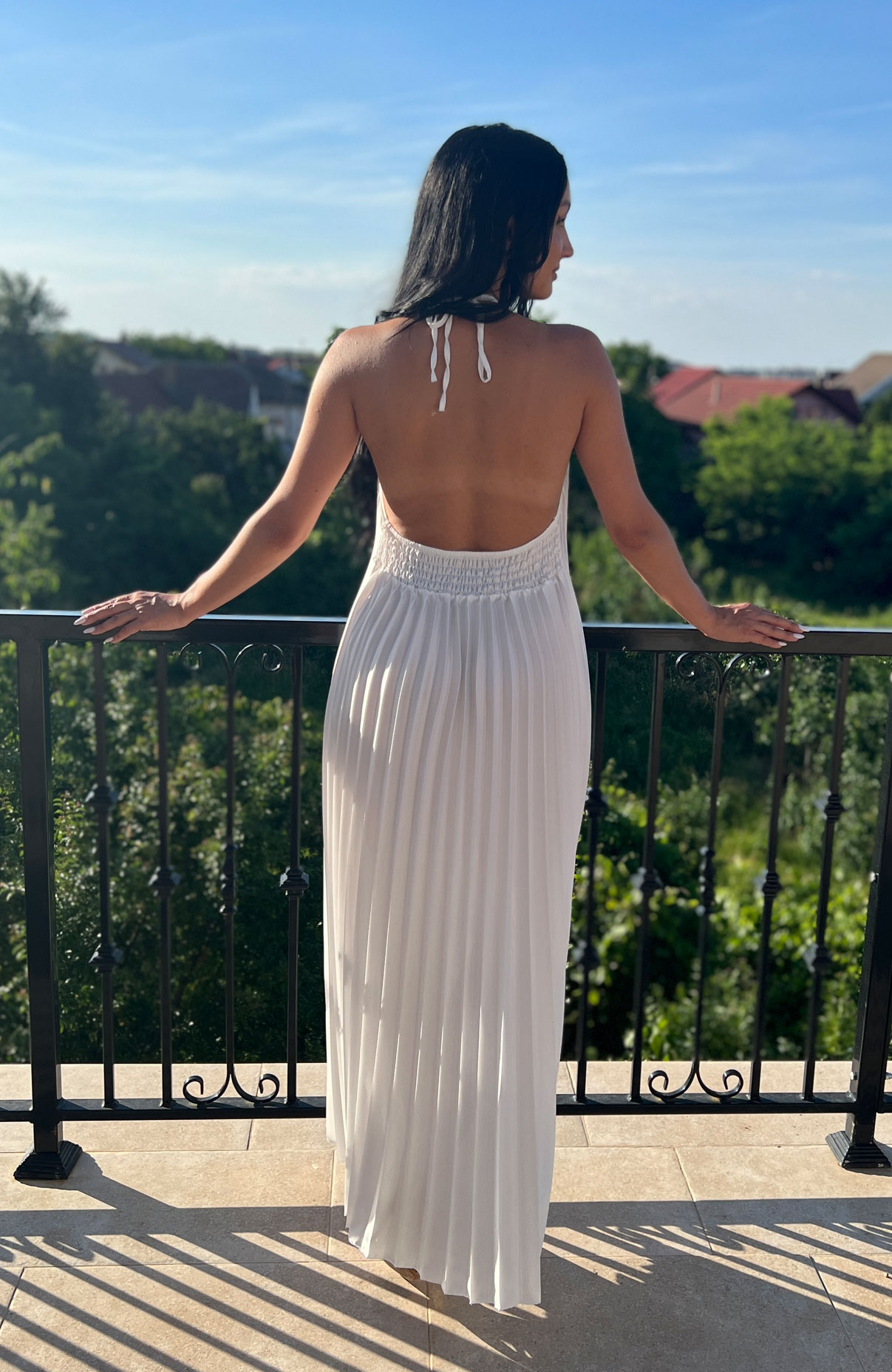 Rochie plisata alba cu spatele gol 7