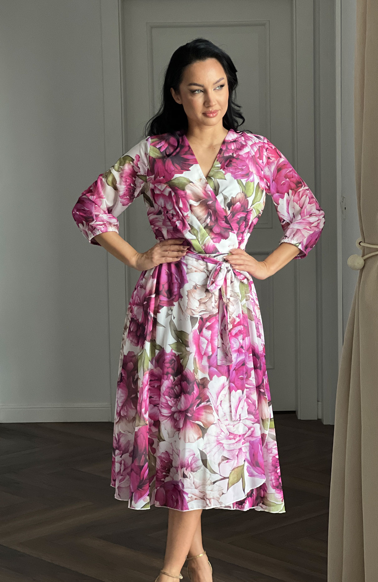 Rochie vaporoasa eleganta roz