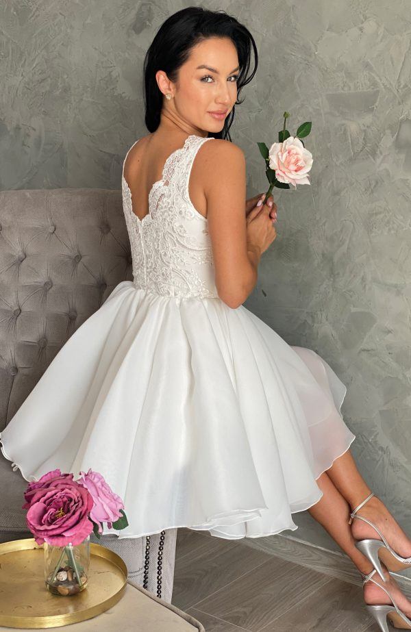 Rochii Cununie Civila Albe desavarsite pentru viitoare mirese MyFashionizer